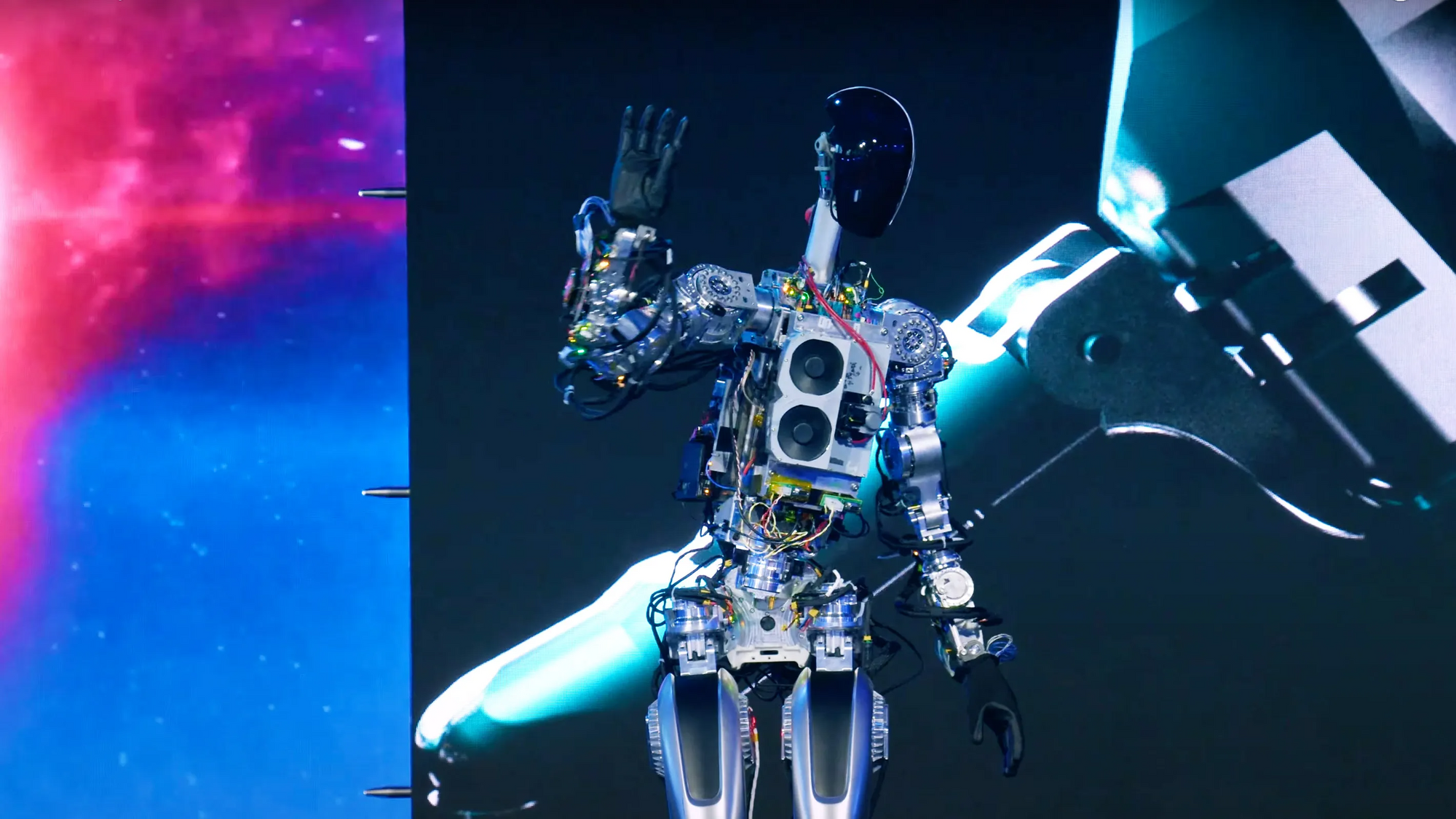 Elon Musk unveiled prototypes of the humanoid “Optimus” robot on Tesla’s AI Day